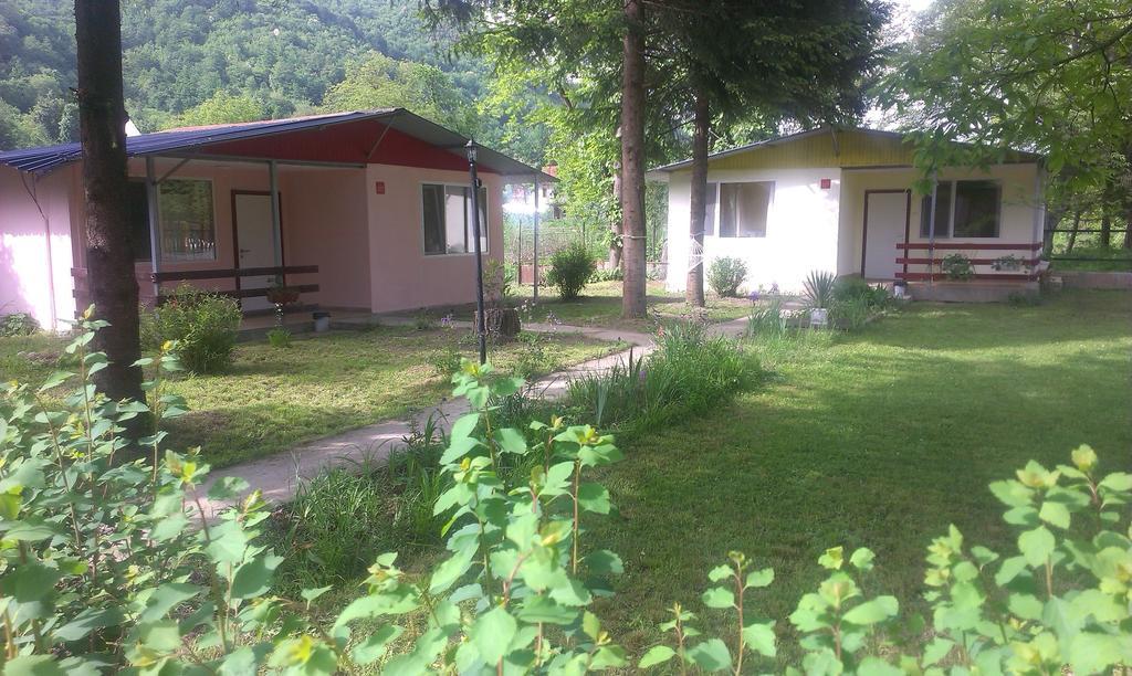 Къща За Гости Дъга Cherni Osum Exterior photo