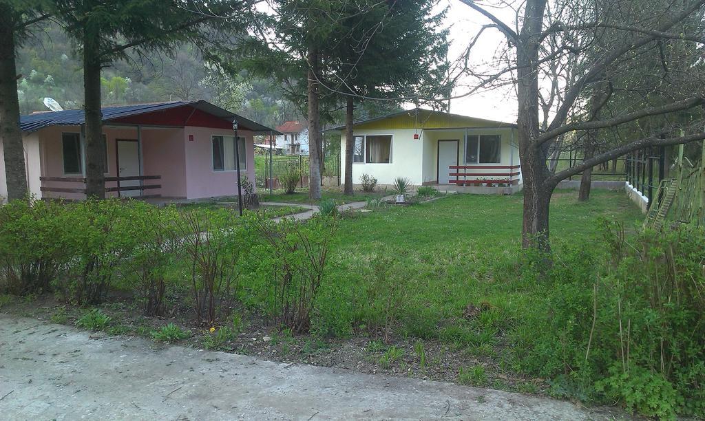 Къща За Гости Дъга Cherni Osum Exterior photo